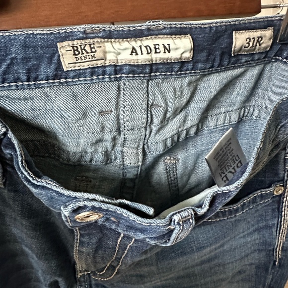 BKE Classic Indigo Straight Men's Jeans - Picture 5 of 5